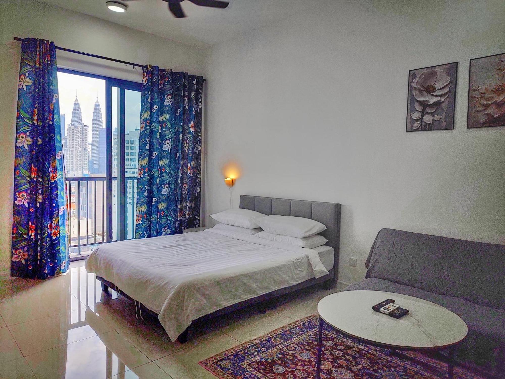 Apartment Chambers Klcc