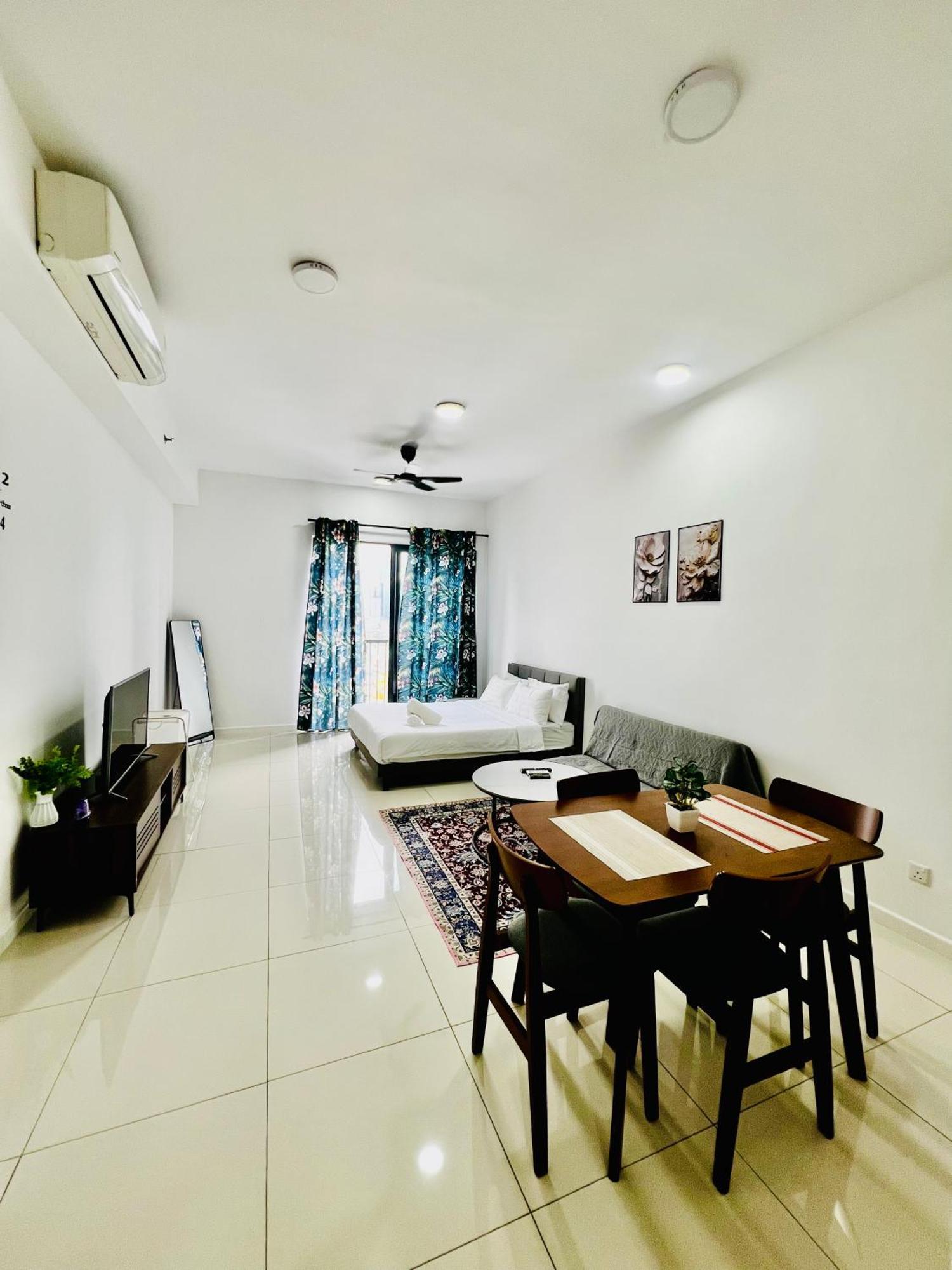 Chambers Klcc Apartment
