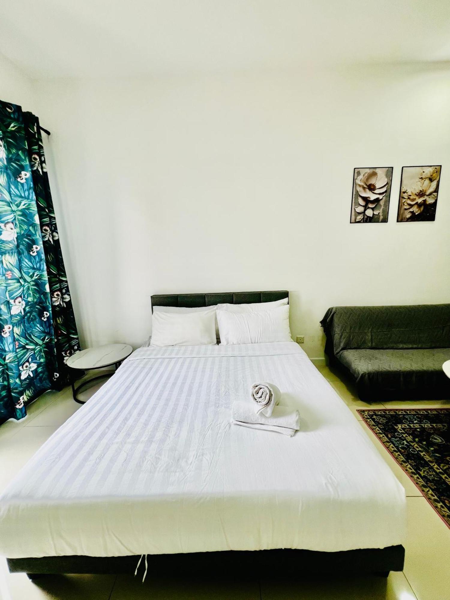 Apartment Chambers Klcc